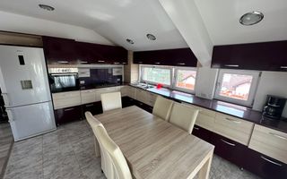 De vanzare! Apartament frumos și modern in Zorilor - Poză 2