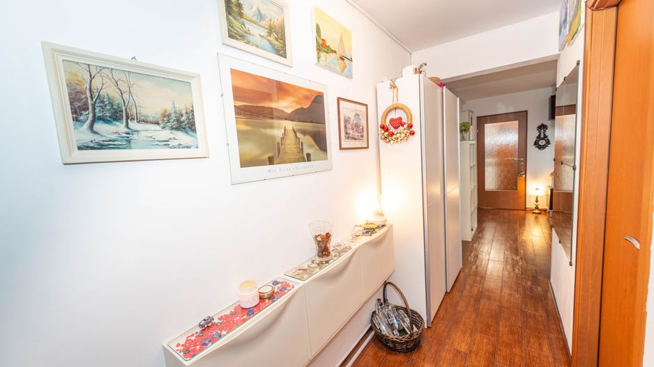 Apartament cu 3 camere, de vanzare,  58,3 mp, parter, in zona Titan - Poză 1