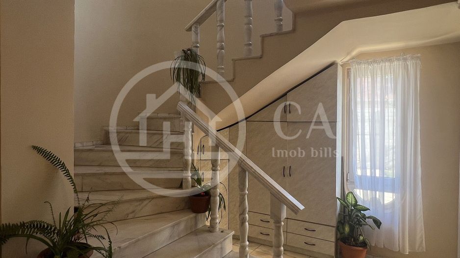 Casa cu 5 camere de inchiriat zona Centrala Oradea - Poză 11