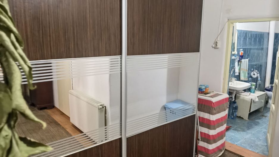 Casa vacanta,investitie  in Gurahont cu teren generos - Poză 12