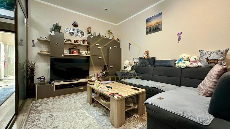 Apartament cu 3 camere mobilat si utilat la parter in Giroc la asfalt. - Poză 4