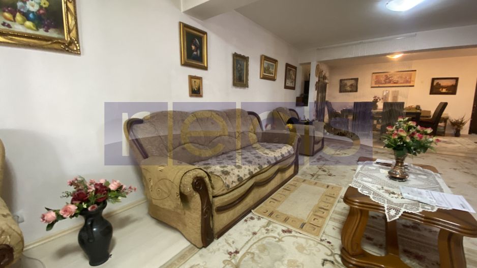 APARTAMENT 3 CAMERE | CURTE 66MP | DAMAROAIA - Poză 5