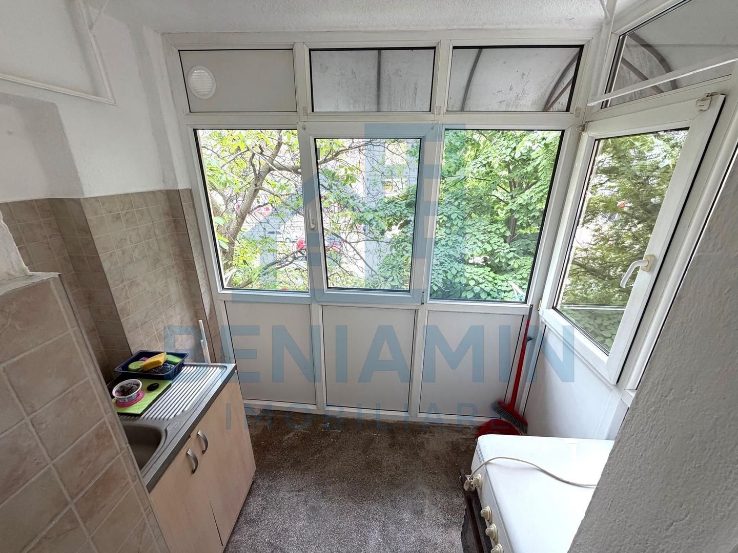 2 camere decomandat - etaj 2 - 52mp - teava de gaze - Sarari - Poză 4