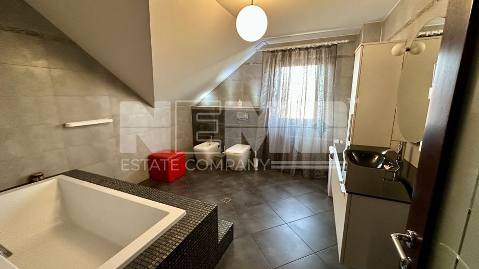 Casă 4 dormitoare | 230 MP | Central | Mobilată & Utilată | 280.000 € - Poză 15