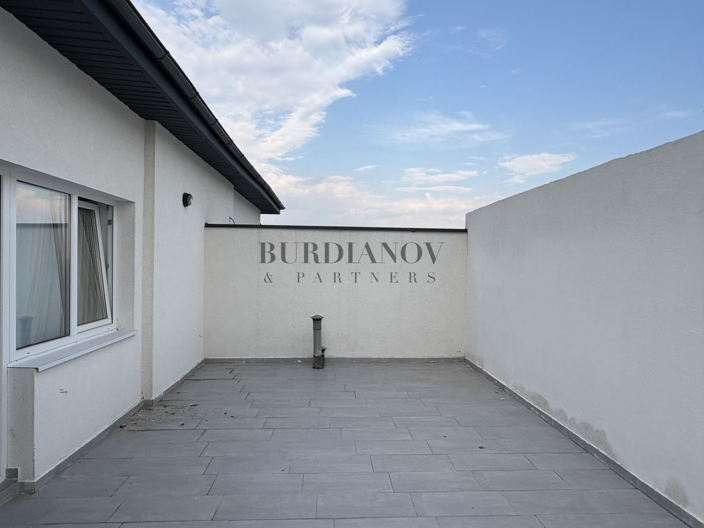 Apartament cu 2 camere + Terasă și loc de parcare - Metrou 1 Decembrie - Poză 4