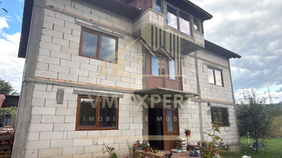 CASĂ 6 CAMERE TEREN 5736 MP LEREȘTI VOINEȘTI ARGEȘ - Poză 2