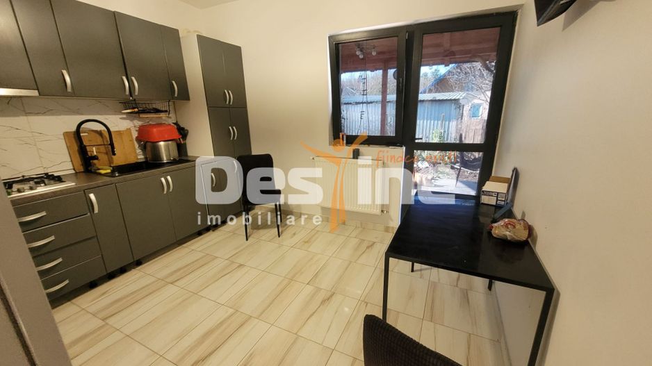 Casă LUNCA CETĂȚUII, 3 camere, decomandat, 82 mp, mansardă + parcare - Poză 11