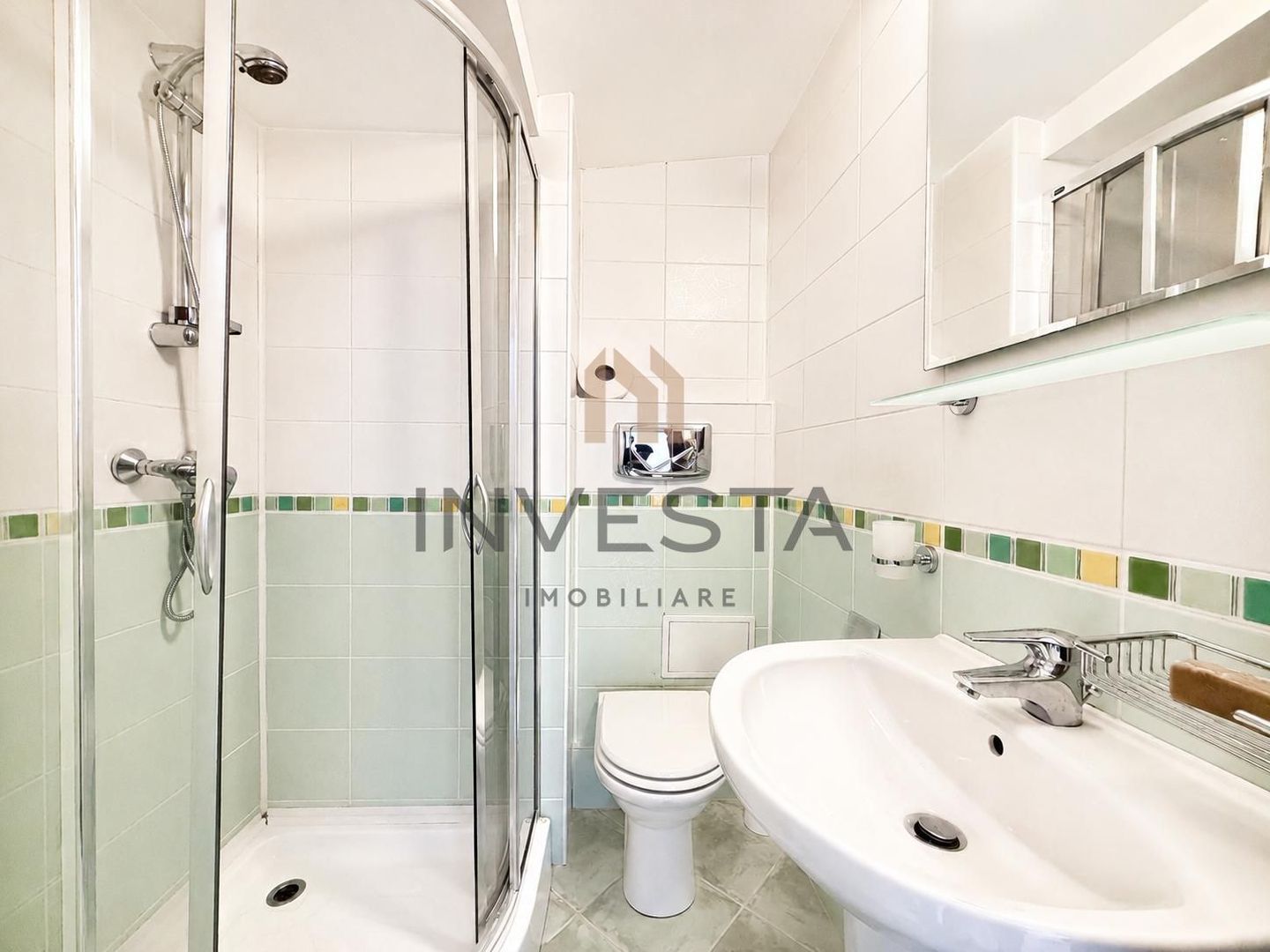 Casa de 360 mp cu sauna si garaj dublu de inchiriat in zona Buna Ziua - Poză 23