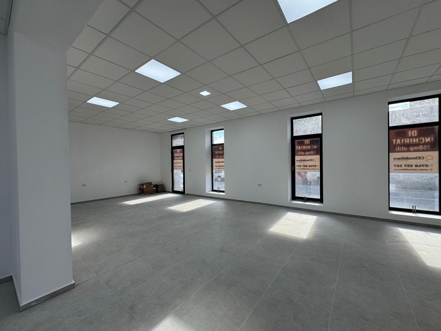 Spatiu comercial sau pentru birouri 150mp utili central, spre piata - Poză 12