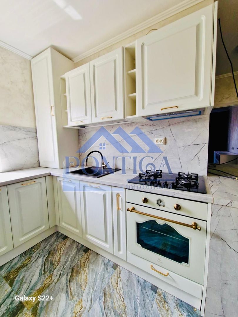 Casă spațioasă, mobilată și utilată în Năvodari Nord-Vest - Poză 4