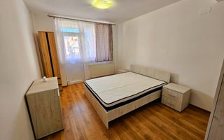 Penthouse ultracentral pe două niveluri, panouri solare, terasă, boxă - Poză 1