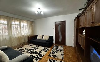 Apartament 2 camere | Balcon | Etaj intermediar | V.  Aaron - Poză 2