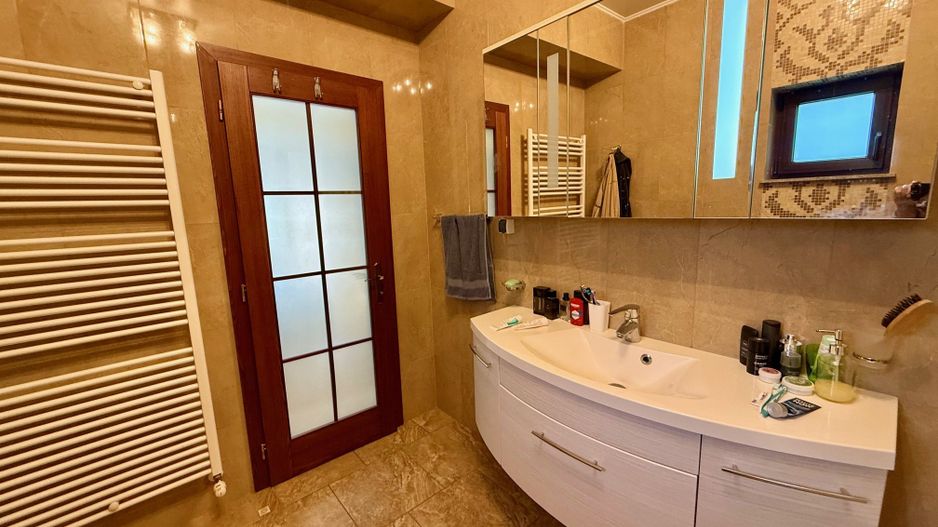 Vila 6 Camere de Vanzare I Mogosoaia - Poză 30