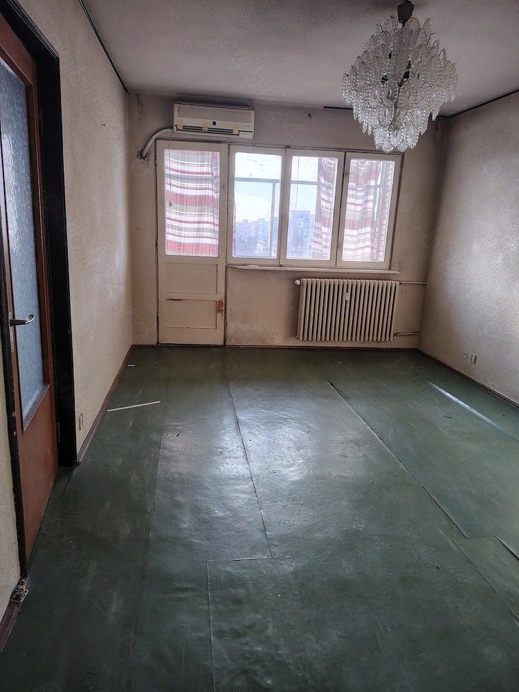 2 camere // decomandat // 50mp - Poză 1