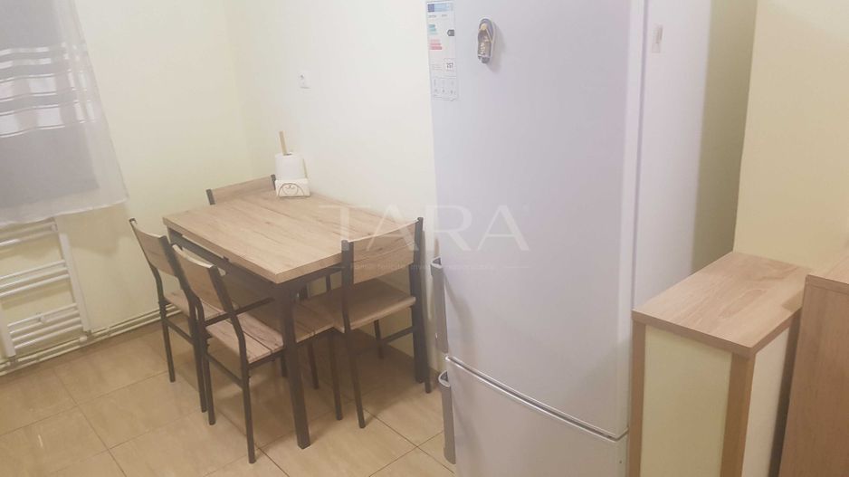 Apartament renovat integral, curte interioară, zonă centrală. - Poză 2