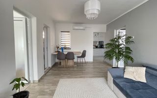 Apartament 3 camere de vânzare | Etaj 4 | Zona Micro 15 - Poză 2