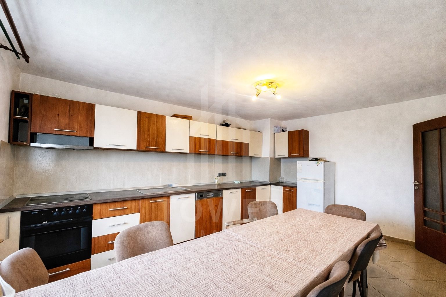 Casă de închiriat-Veterani - Poză 10