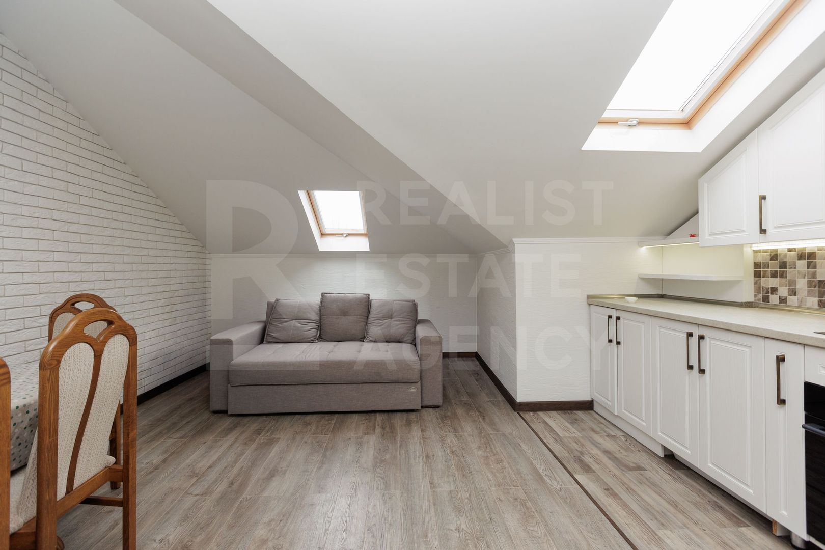 Vânzare, apartament, 2 camere, str. Petru Ungureanu, Cricova - Poză 4