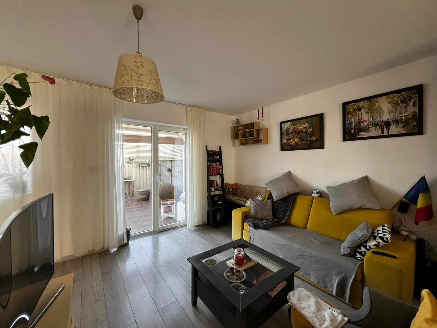 Casa de vanzare , mobilata si utilata, Sanandrei. - Poză 1