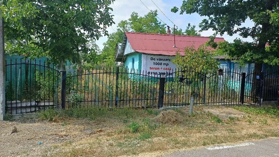 Teren intravilan 1067 mp cu casă și anexe – Grozești - Poză 4