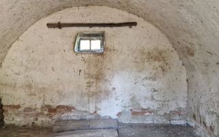 Casa de vanzare  5 camere + teren 2200 mp in loc. Calopar satul Bazdana - Poză 7