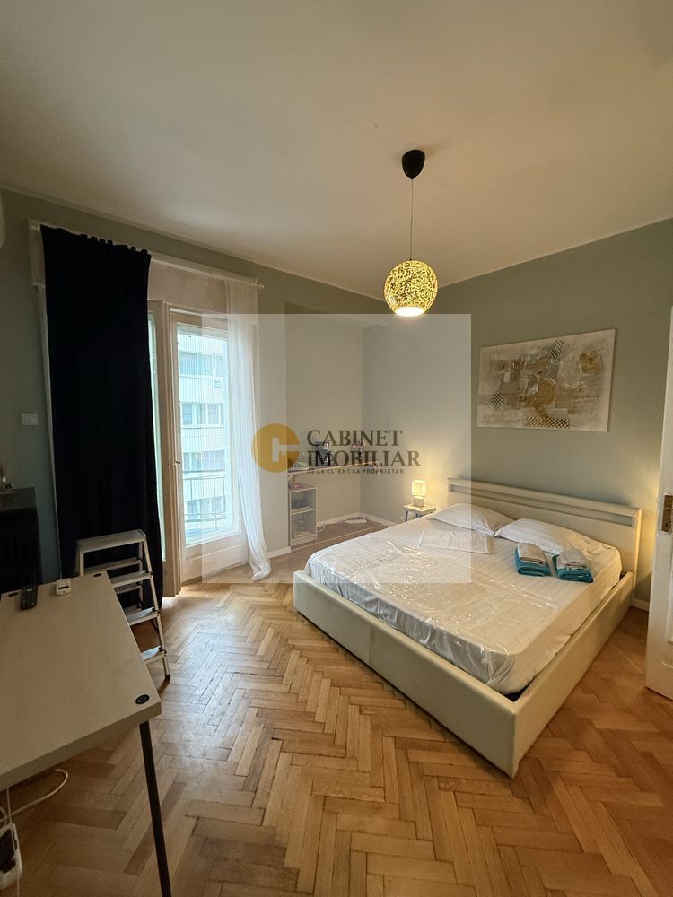 Garsoniera cu balcon, vedere spre Cismigiu | Etaj Intermediar - Poză 1