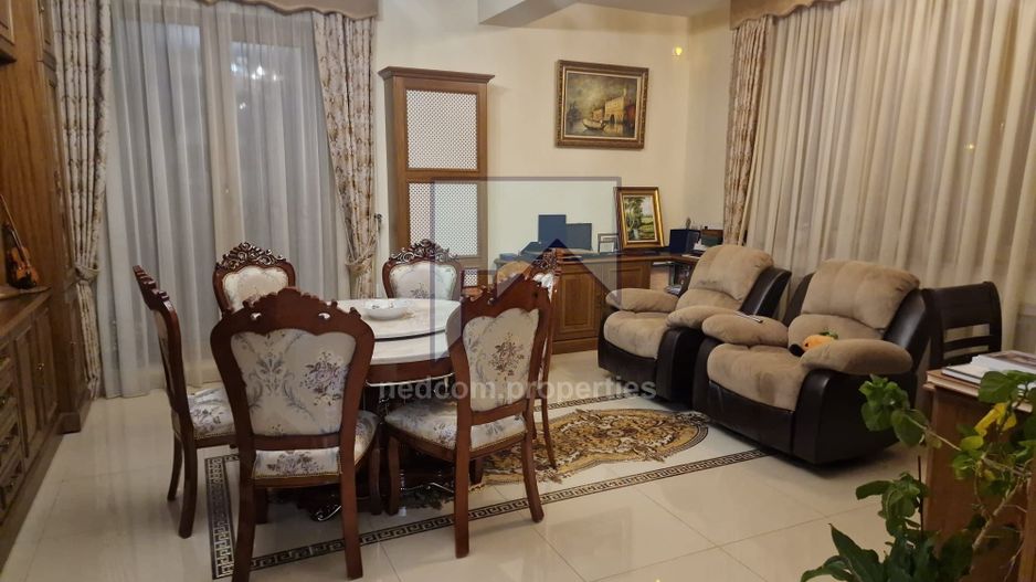 Vanzare Apartament lux de 3 camere in zona Jiului - Poză 10