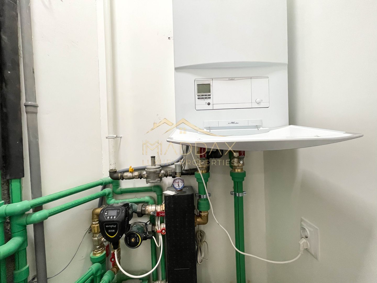 Spatiu comercial S+P+2E+M ***Prima Inchiriere*** - Poză 44