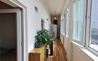 Spațiu pretabil birouri,after school,comercial,etc. - Poză 18