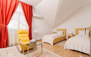 Casă 5 camere | Bul.Vasile Milea , Sibiu | 200 mp, curte - Poză 18