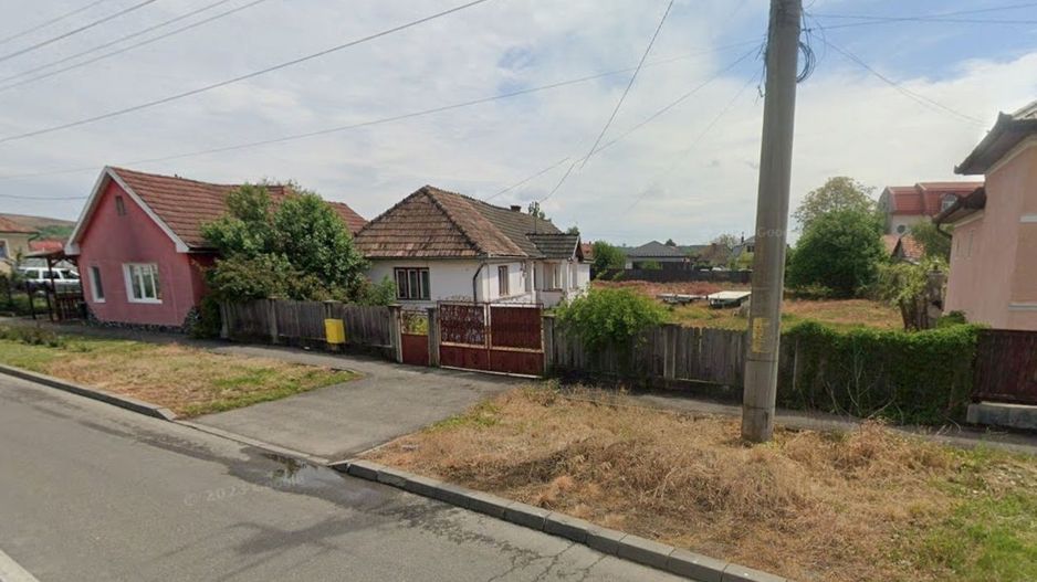 Casa pretabila pentru birouri/afaceri in Ludus - Poză 3