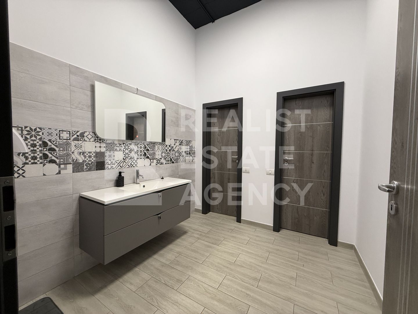 Spațiu comercial, parter, complex Campeador Luxury Apartments - Poză 14