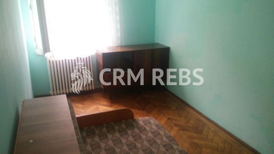 Apartament cu 3 camere de vânzare în zona Central - Poză 1