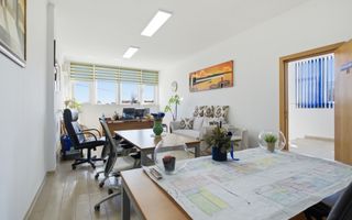 FALEZA NORD cladire multifunctionala 4600 mp cu acces din Bdul Mamaia! - Poză 12