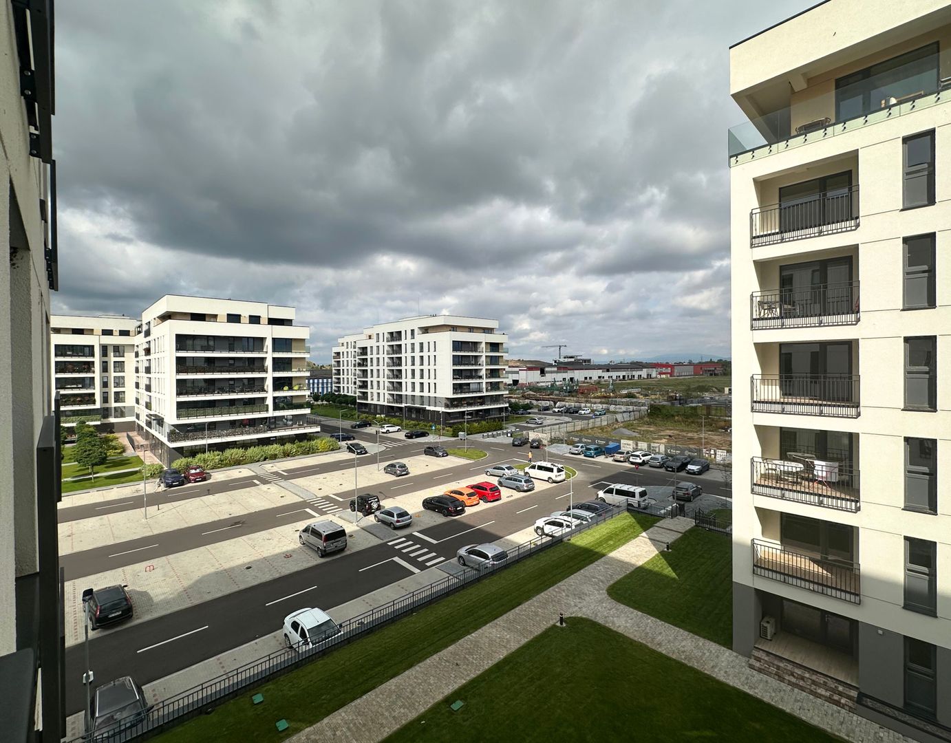 Apartament de lux 2 camere nelocuit Zona Coresi Kasper - Poză 8