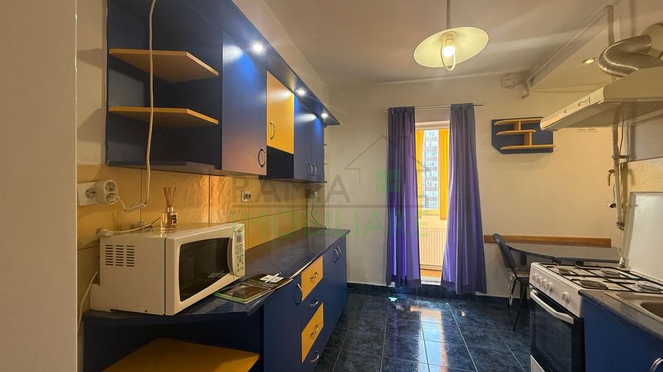 Apartament 3 camere decomandat cu 2 băi în Calea București - Poză 4