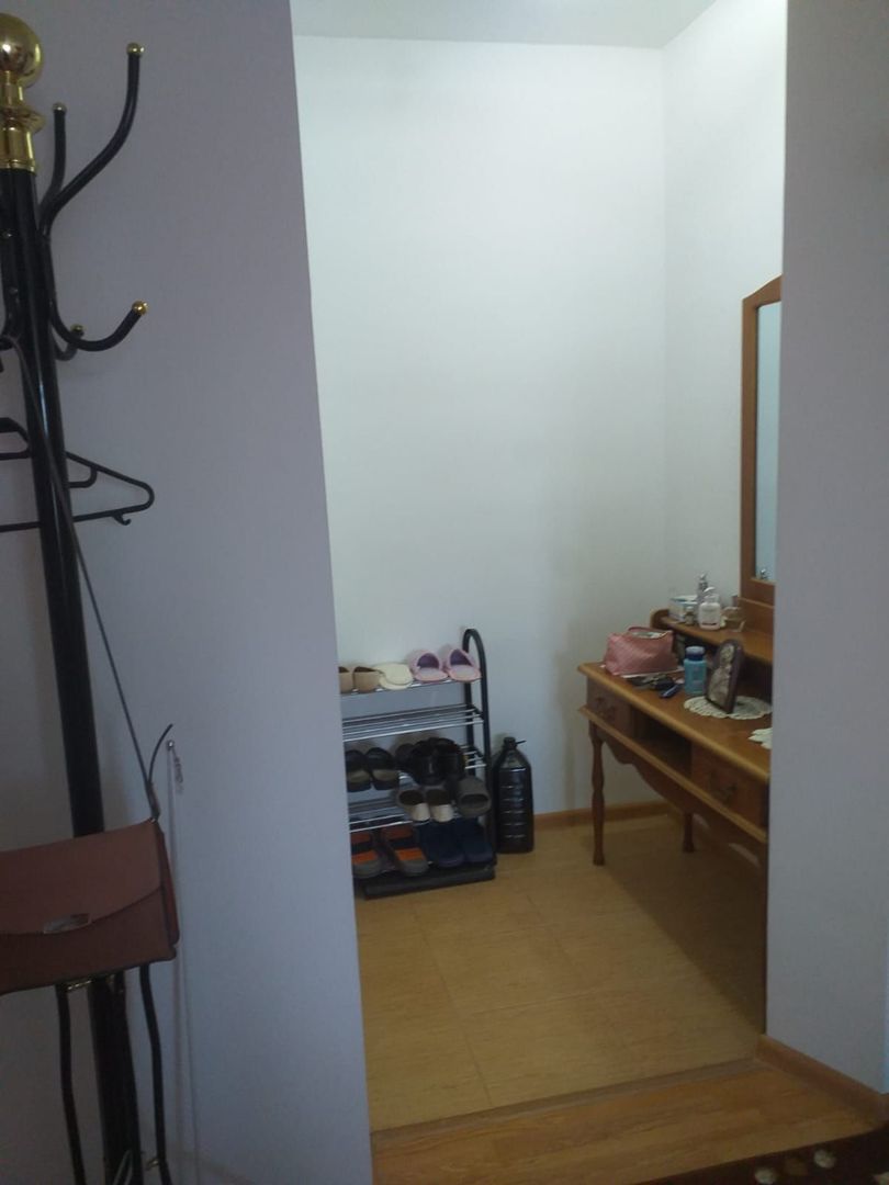 Vănd apartament, complet mobilat in Calafat - Poză 5