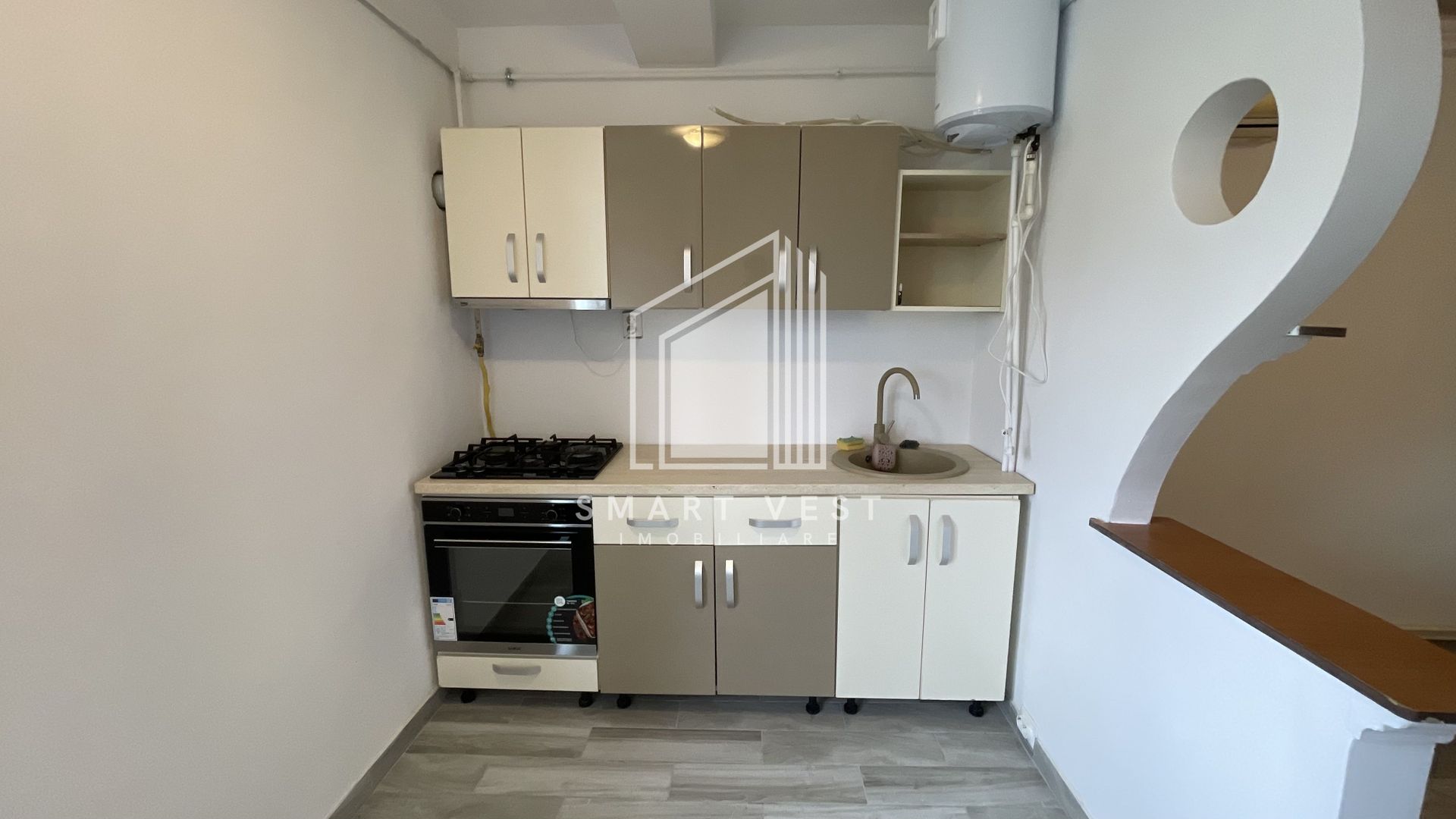 Garsoniera de vanzare | Zona Micro 17 - Poză 2