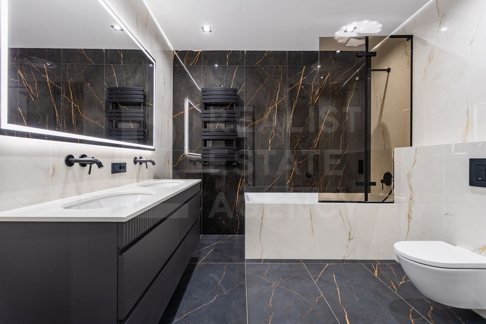 Chirie, apartament, 4 camere, str. Universității, Centru - Poză 24
