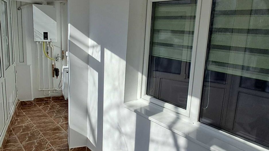3 camere decomandat | 75 mp | 2 băi | 2 balcoane | Micro 17 - Poză 6