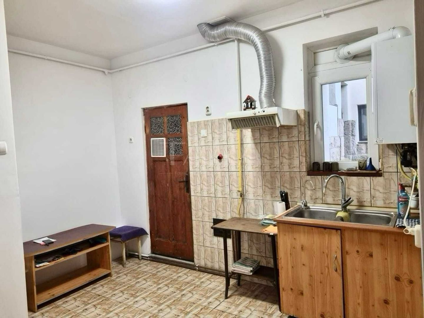 Ultracentral, 3 camere în vila interrbelica, cu grădină si curte! - Poză 4