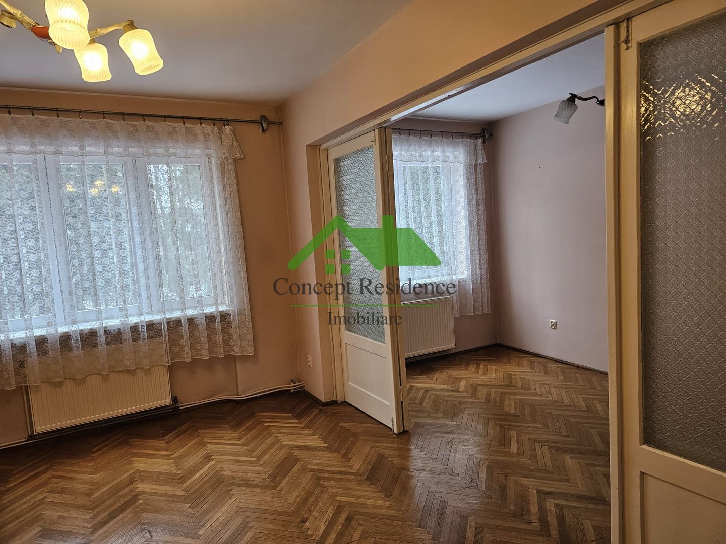 Apartament 4 camere +garaj– decomandat – str. Ioan Slavici, et.1 - Poză 2