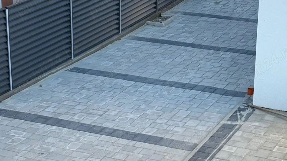 Casa  modernă P+1 zona Nord - Poză 9