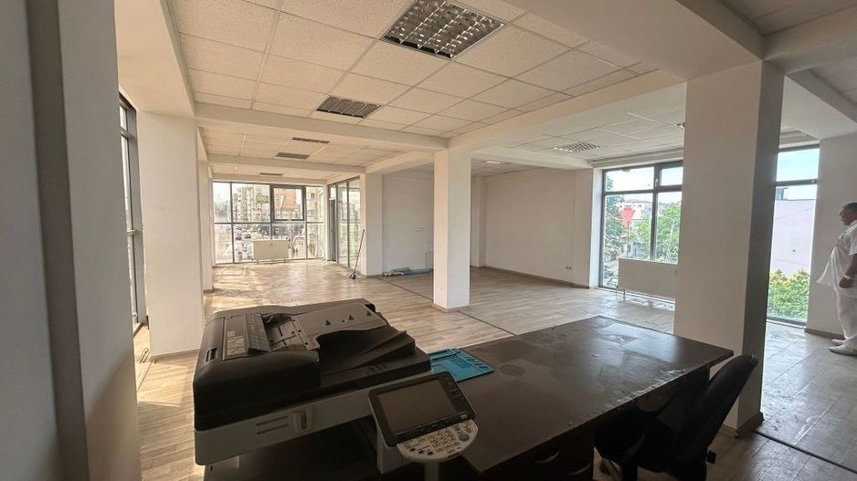Spațiu birouri de închiriat – 80 mp. Locație foarte bună - Poză 2