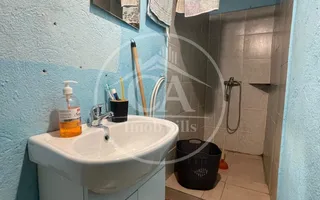 Casa de vânzare cu 7 camere in zona Nufarul, Oradea - Poză 30