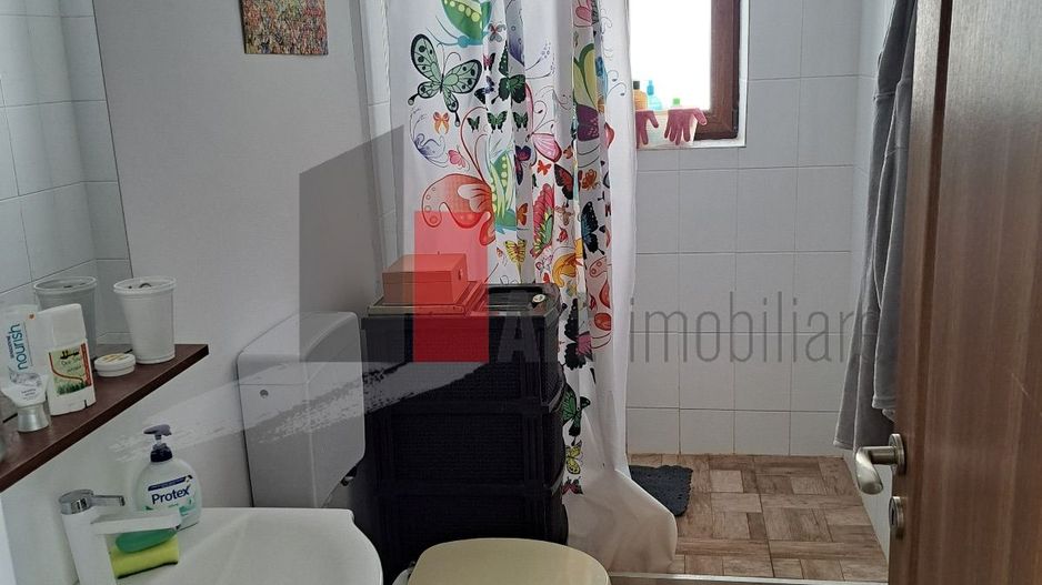 Casa individuala Valu lu Traian - teren mare 1000 mp - Poză 15