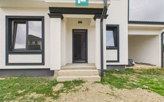 Duplex elegant  cu 5 camere în Dumbrăvița - Poză 1