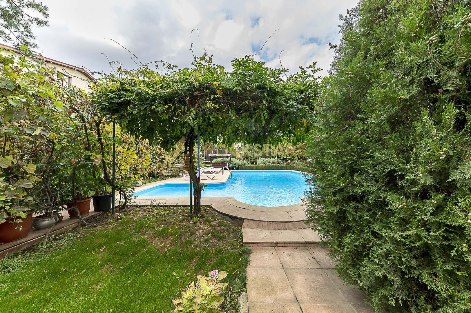 Vila 20 Camere | Pantelimon - Cernica | 4141 mp Teren | Piscina - Poză 3