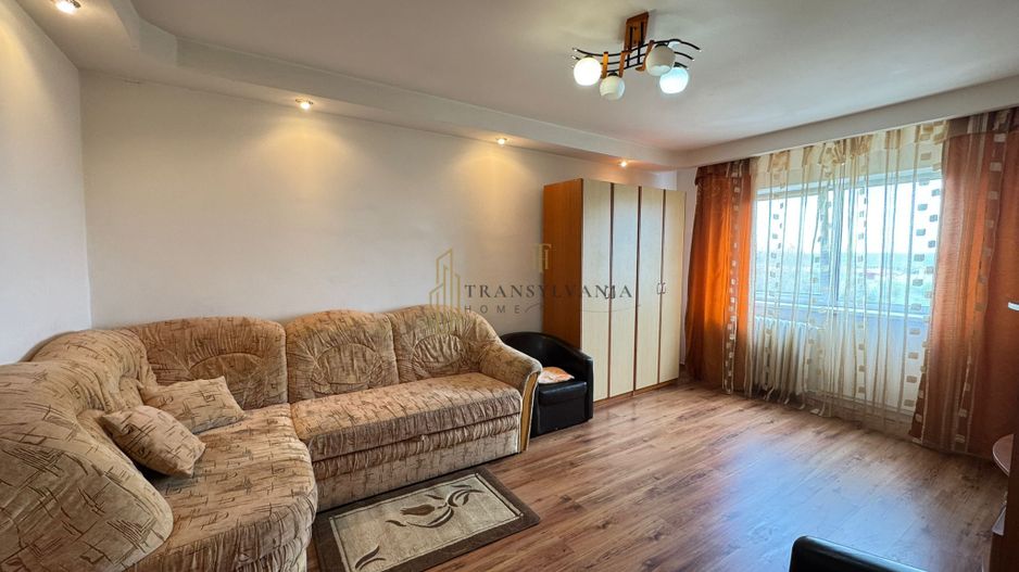 Apartament 2 camere decomandat, etaj intermediar, Cartier Vasile Aaron - Poză 1