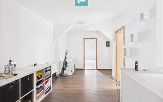 Casă cu 6 camere în zona Central - Poză 11